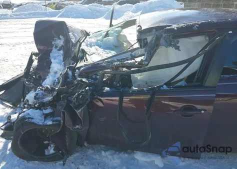 2018 Kia Forte Lx z USA, uszkodzony, nr VIN 3KPFK4A73JE169347